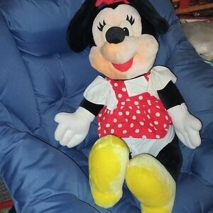Giant vintage Minnie Mouse bought in Disney Land in 1998 EXCELLENT condition